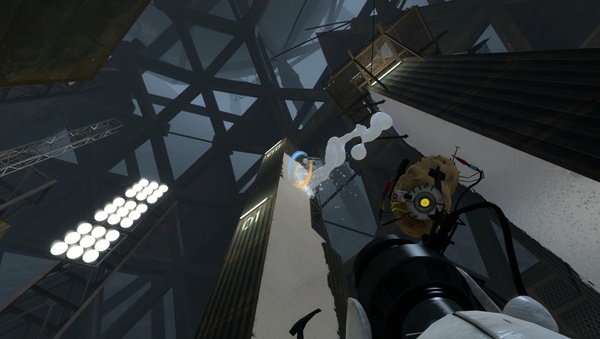Portal 2 : Schießen Sie die Farbe nach und nach die Türme hoch.